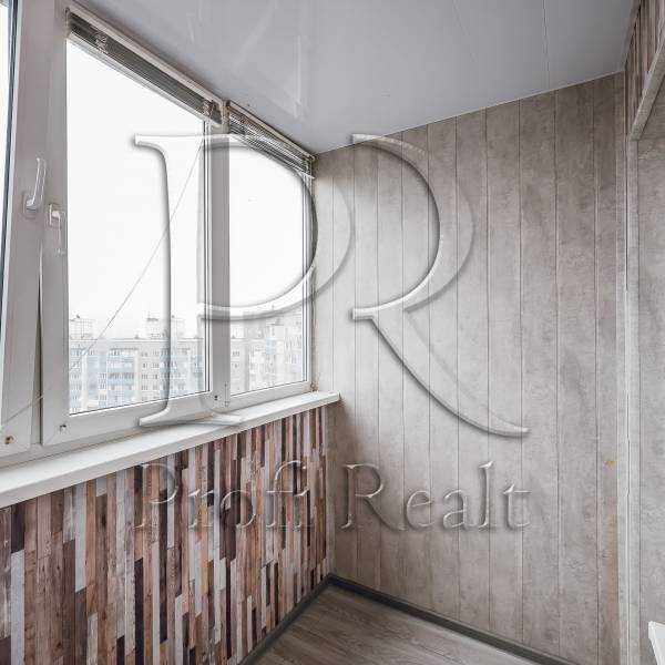 Продажа 3-комнатной квартиры 72 м², Академика Глушкова просп., 45