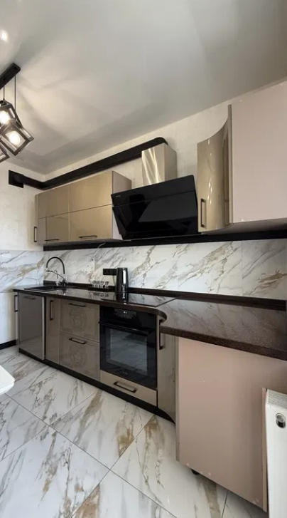 Продажа 2-комнатной квартиры 74 м², Гранитная ул.