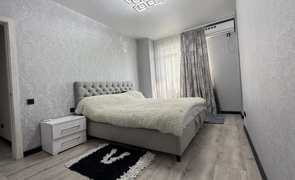 Продажа 2-комнатной квартиры 74 м², Гранитная ул.