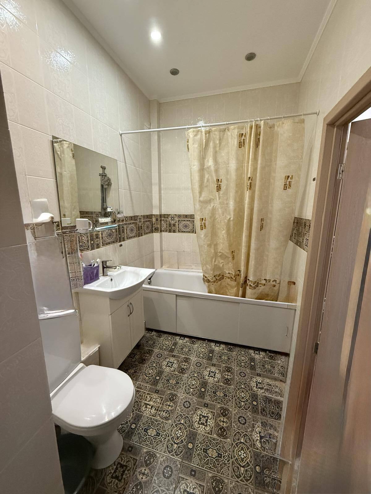 Продажа 1-комнатной квартиры 44 м², Жемчужная ул., 3