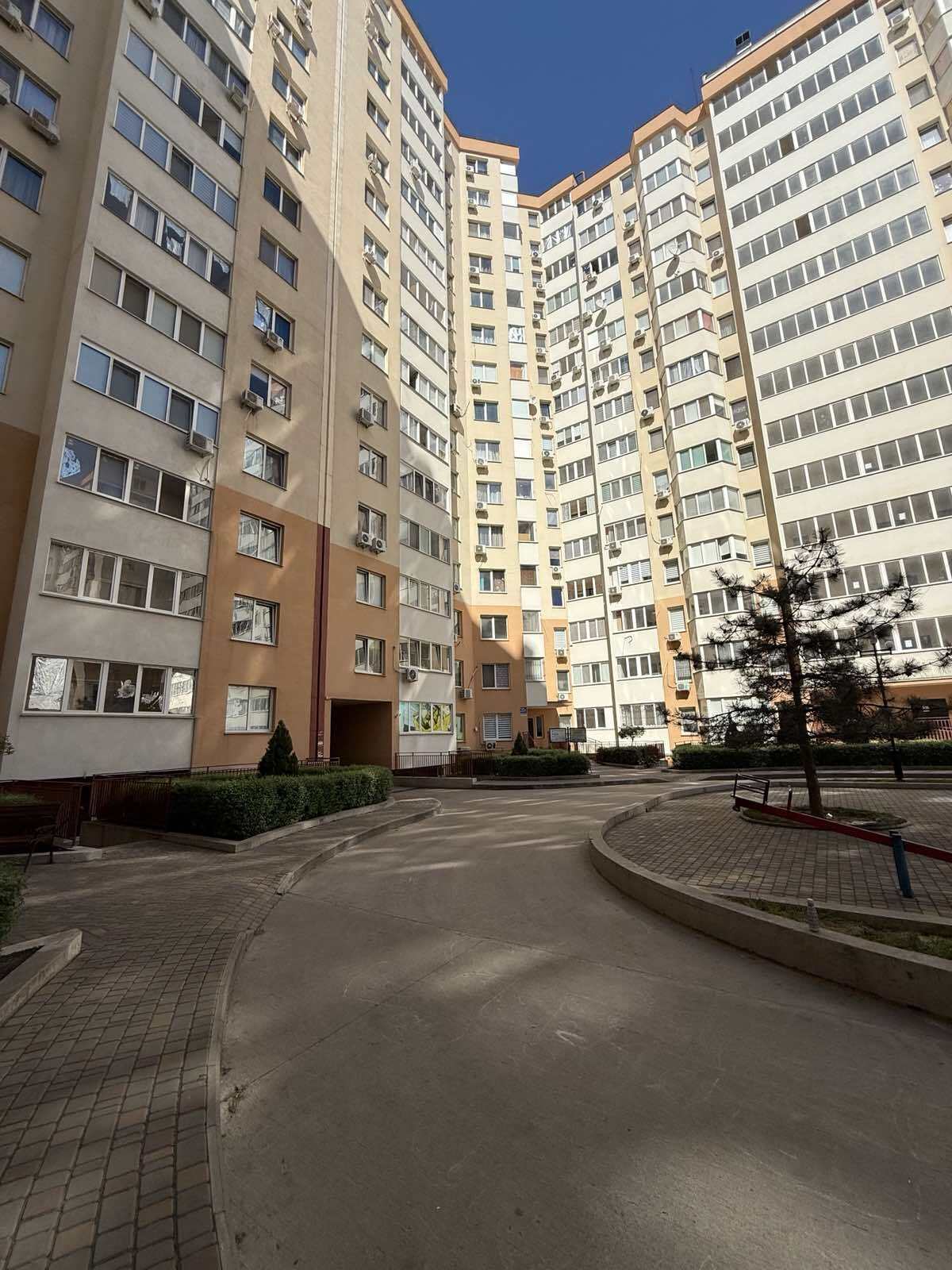 Продажа 1-комнатной квартиры 45 м², Массив Радужный ул., 22