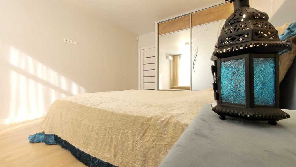 Продаж 1-кімнатної квартири 52 м², Перемоги просп., 55А