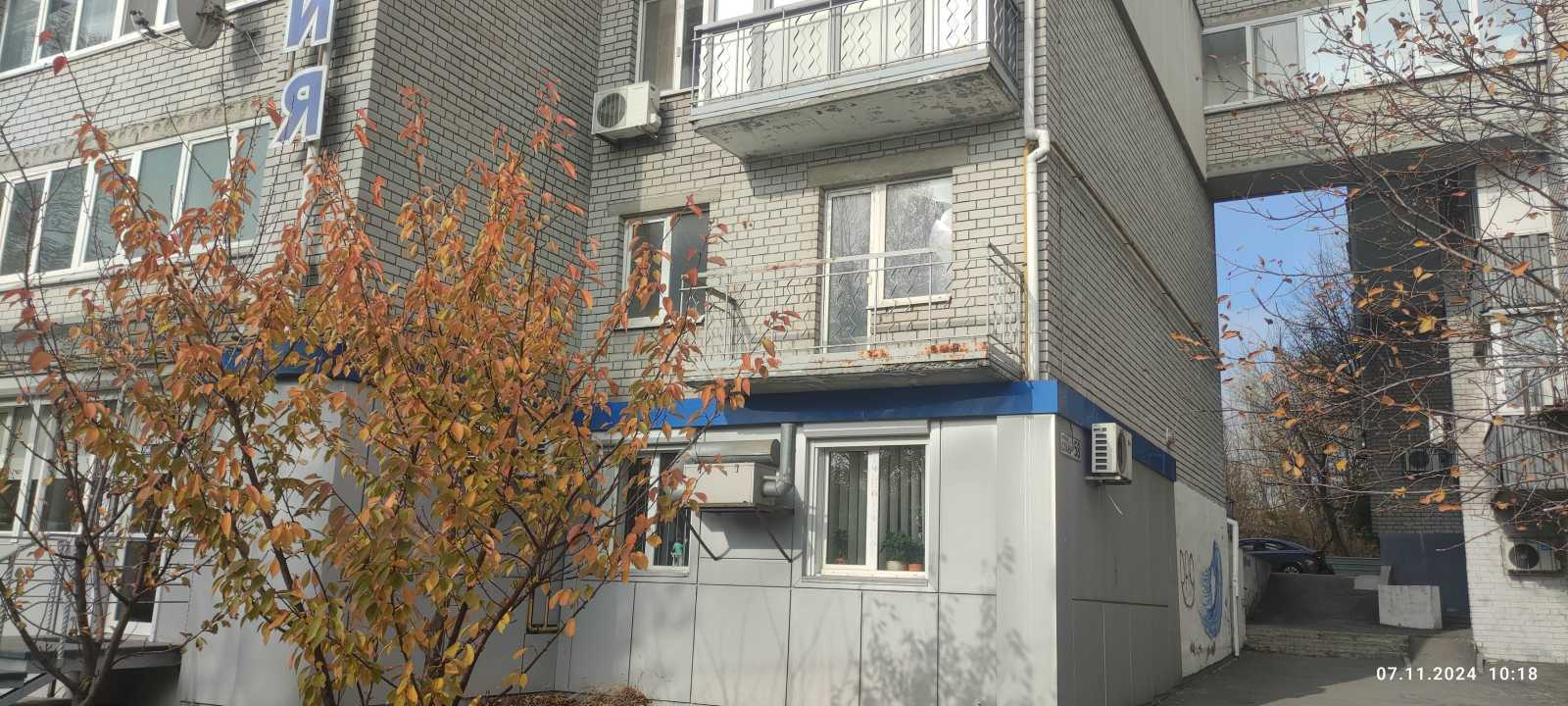 Продажа 5-комнатной квартиры 174.5 м², Славы бул., 58