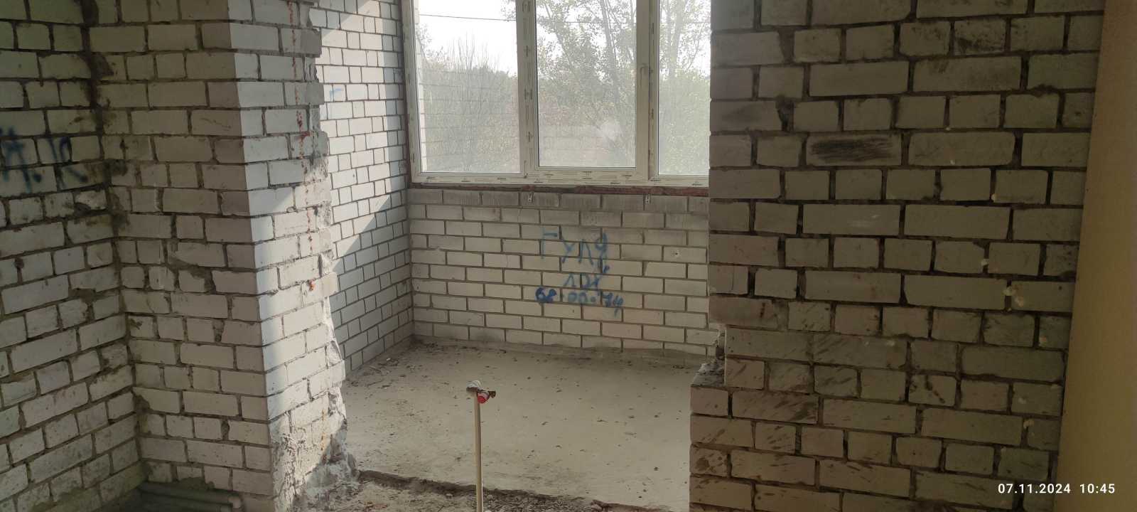 Продажа 5-комнатной квартиры 174.5 м², Славы бул., 58