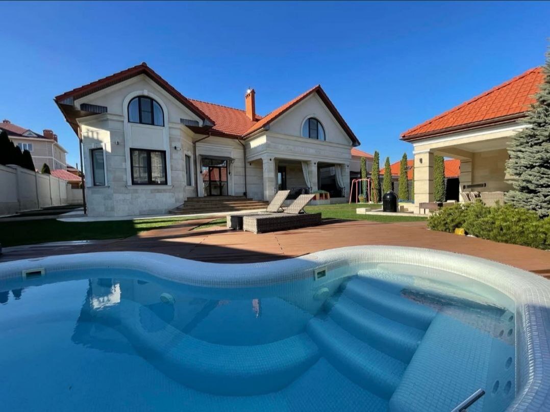 Оренда будинку 370 м², Овидиопольская вул., 3
