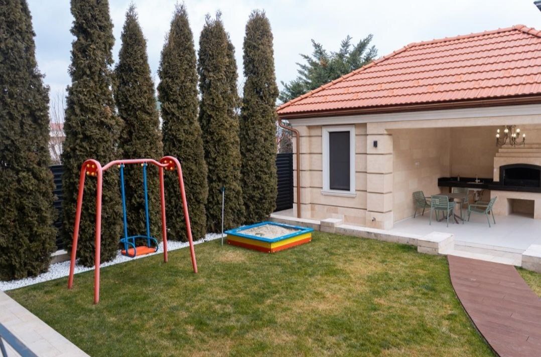 Оренда будинку 370 м², Овидиопольская вул., 3