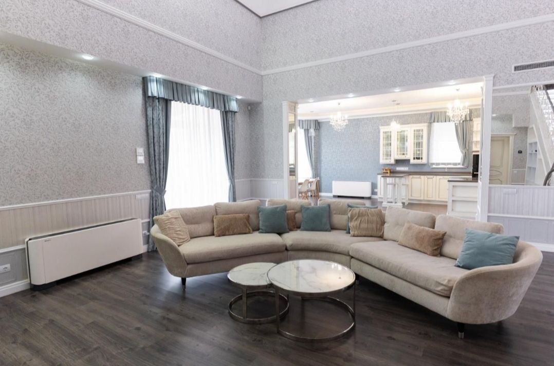 Оренда будинку 370 м², Овидиопольская вул., 3