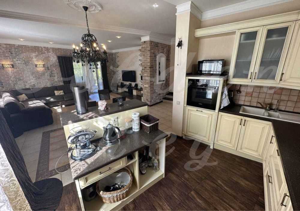 Продажа дома 270 м², Яблоневая ул., 62