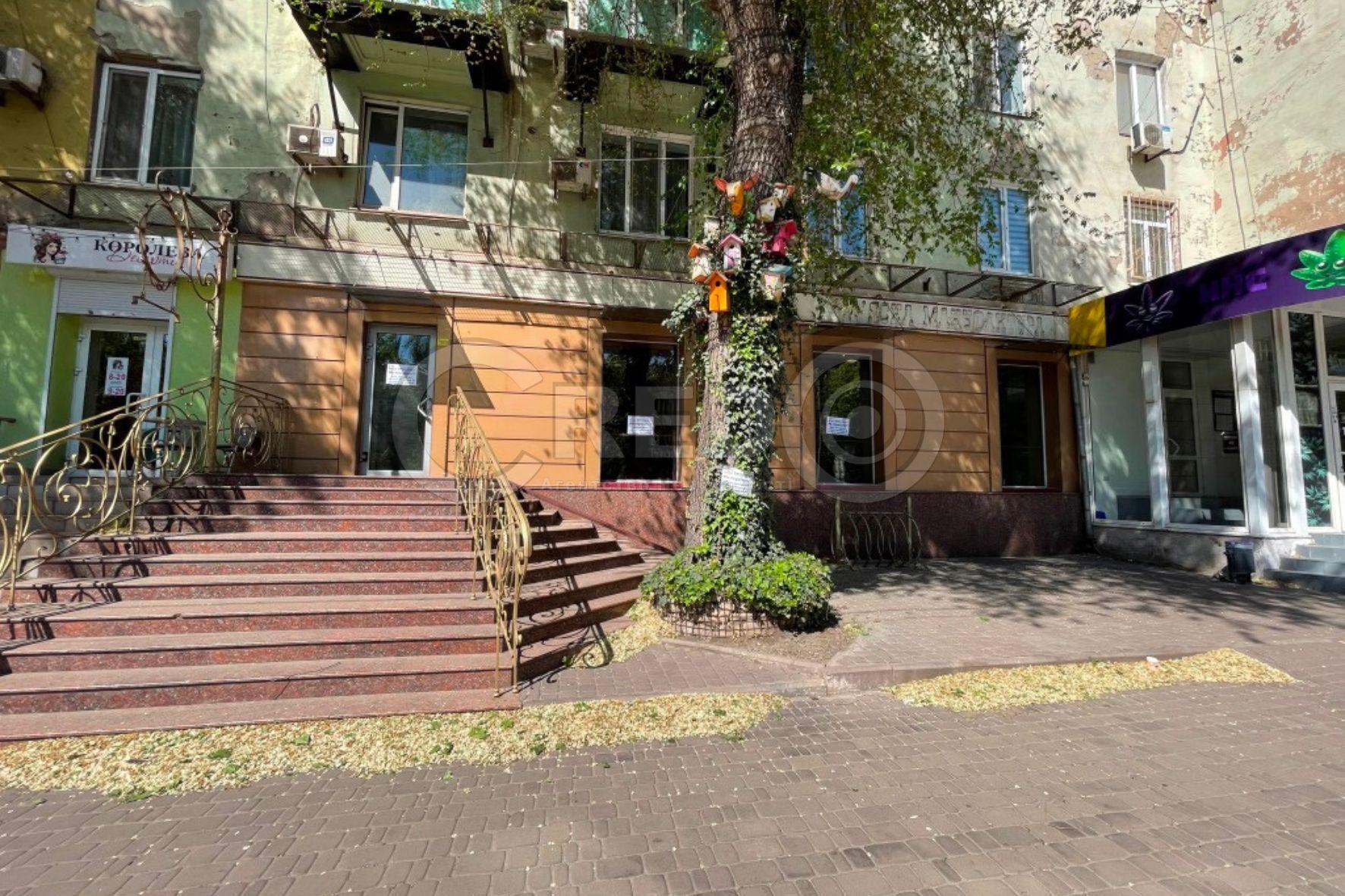 Оренда магазину 106.8 м², Гагаріна просп.