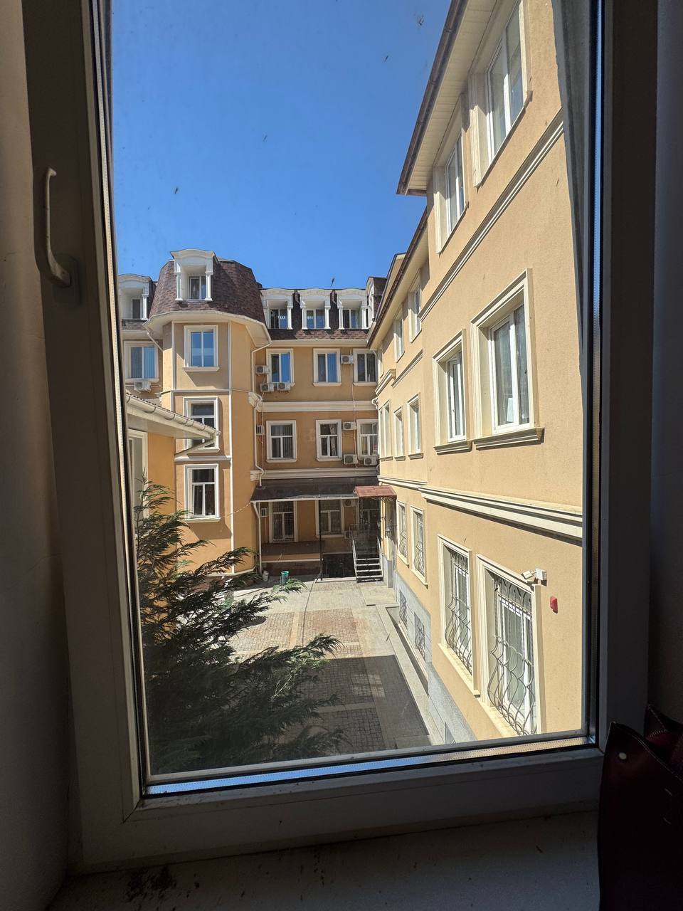 Продажа 3-комнатной квартиры 52.4 м², Новосельского ул., 95