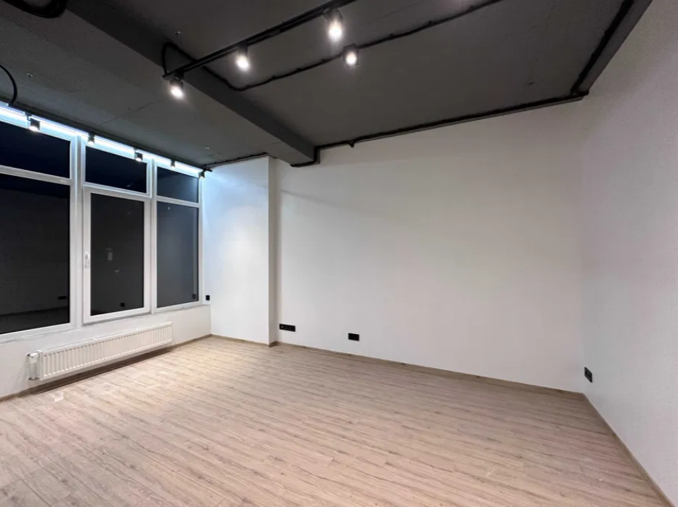 Продажа 1-комнатной квартиры 38 м², Сегедская ул.