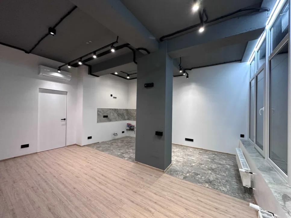 Продажа 1-комнатной квартиры 38 м², Сегедская ул.