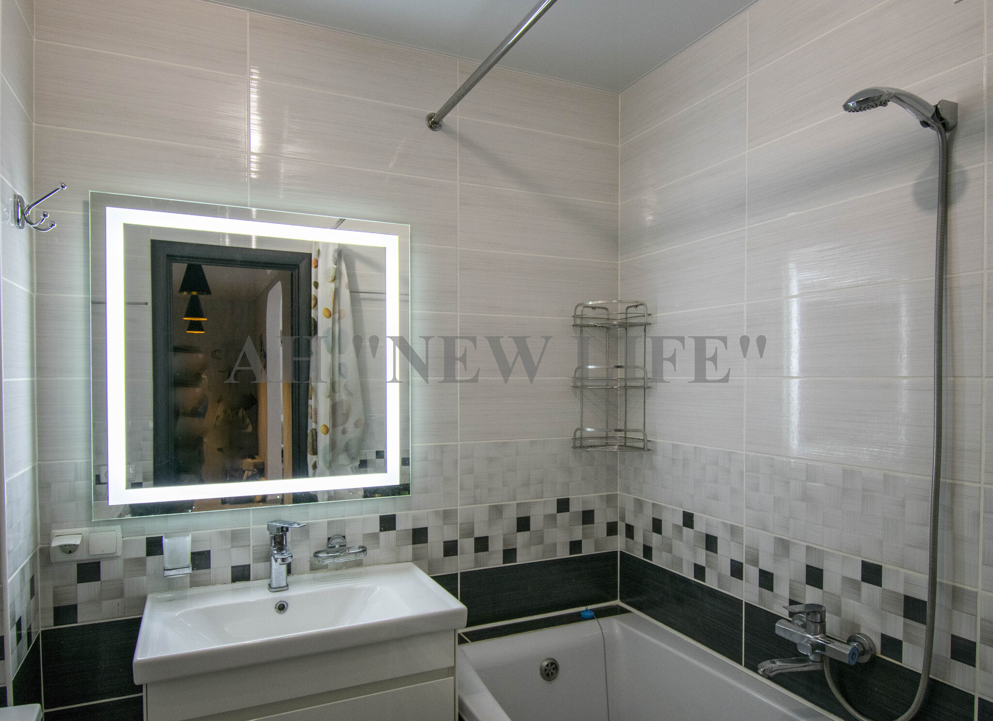 Продаж 1-кімнатної квартири 44 м², Михайла Лушпи просп.