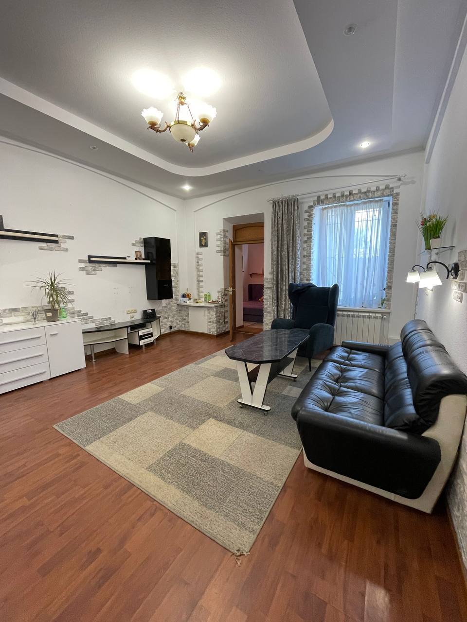 Продажа 2-комнатной квартиры 42.8 м², Покровская ул.