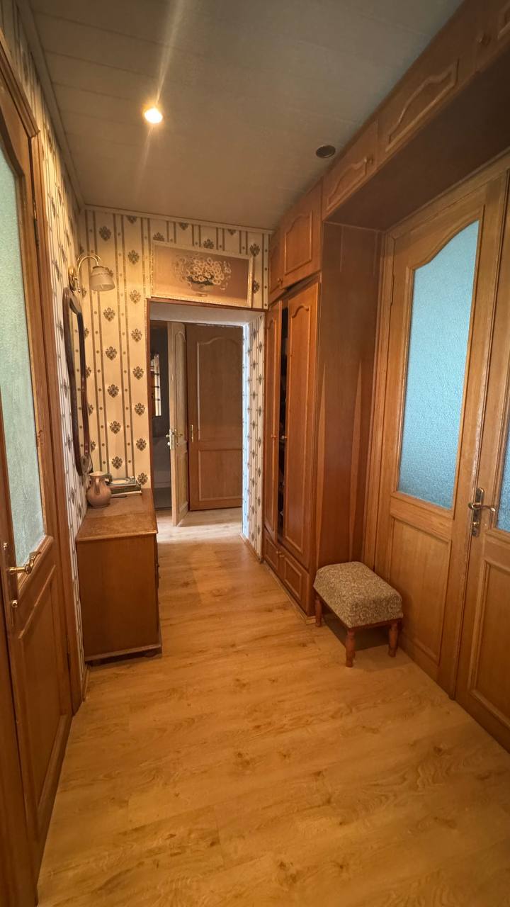 Продаж 2-кімнатної квартири 78 м², Дмитрія Яворницького просп.