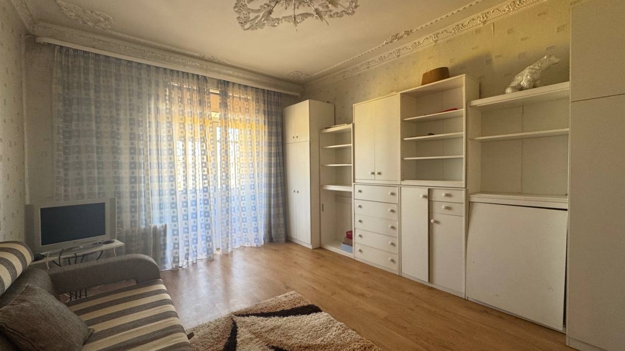 Продаж 2-кімнатної квартири 78 м², Дмитрія Яворницького просп.