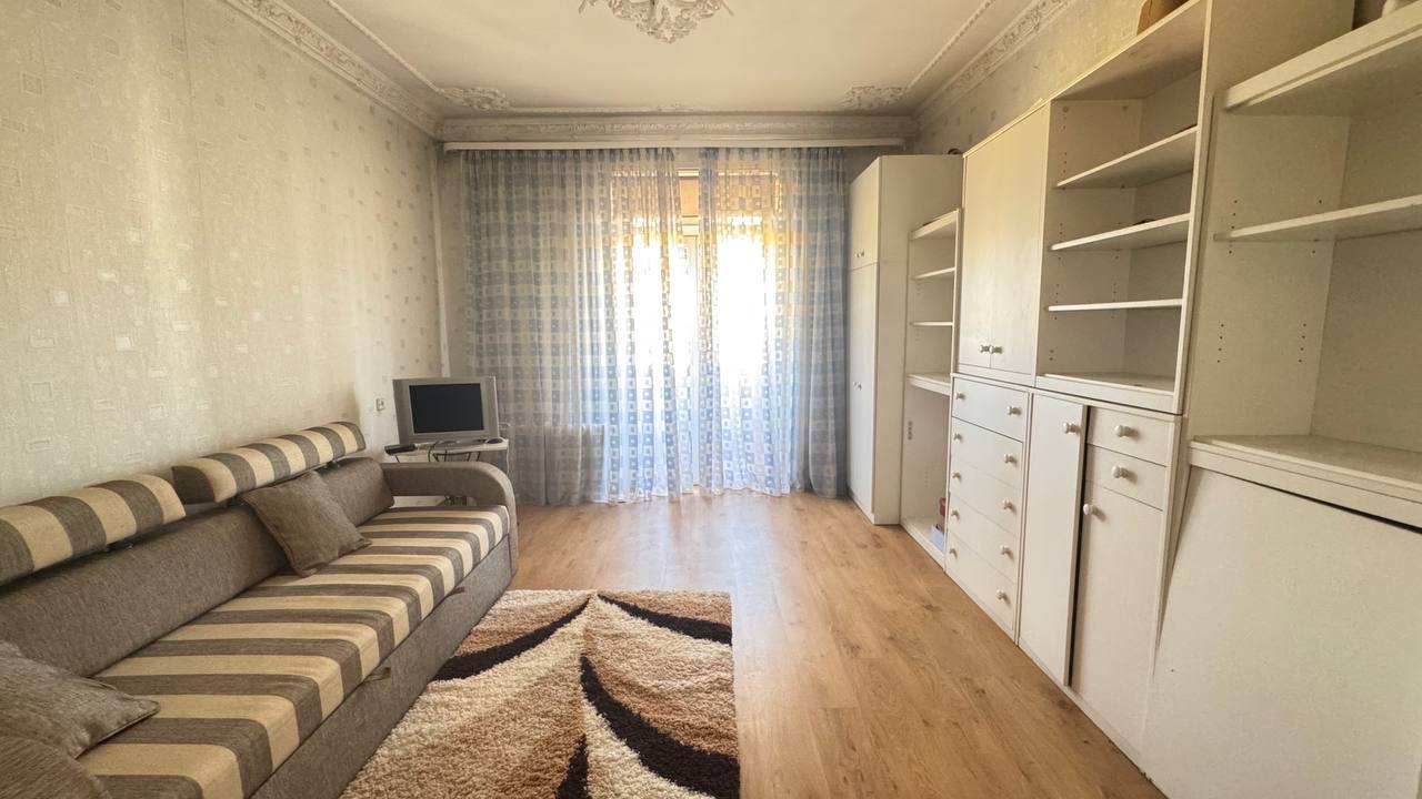 Продаж 2-кімнатної квартири 78 м², Дмитрія Яворницького просп.