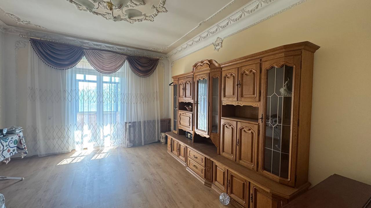 Продаж 2-кімнатної квартири 78 м², Дмитрія Яворницького просп.