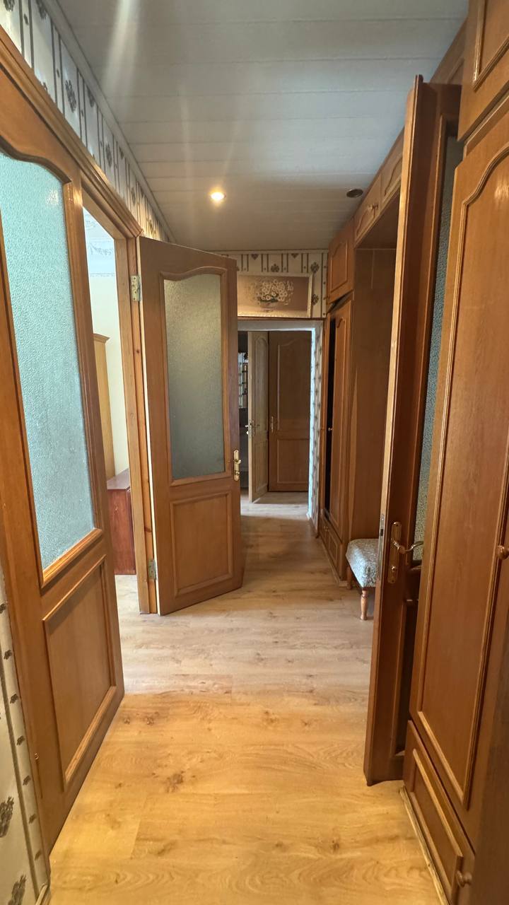 Продаж 2-кімнатної квартири 78 м², Дмитрія Яворницького просп.