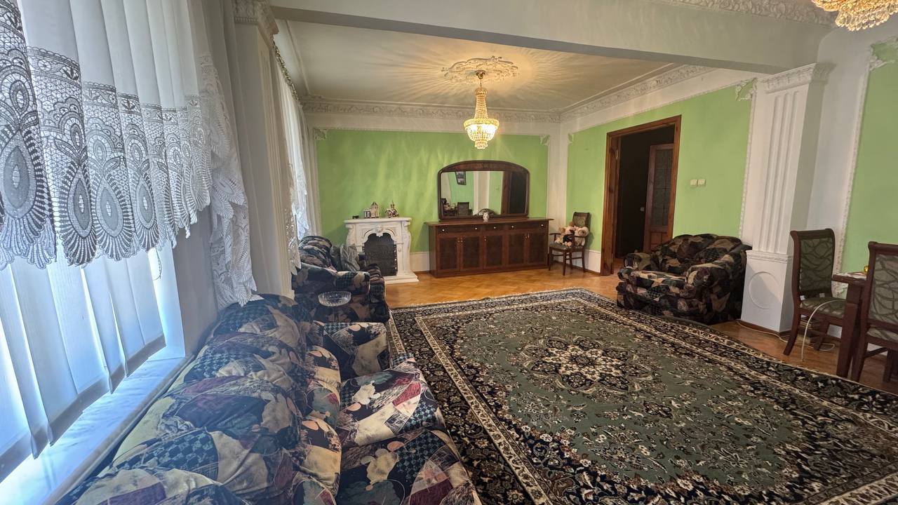 Продаж 2-кімнатної квартири 78 м², Дмитрія Яворницького просп.