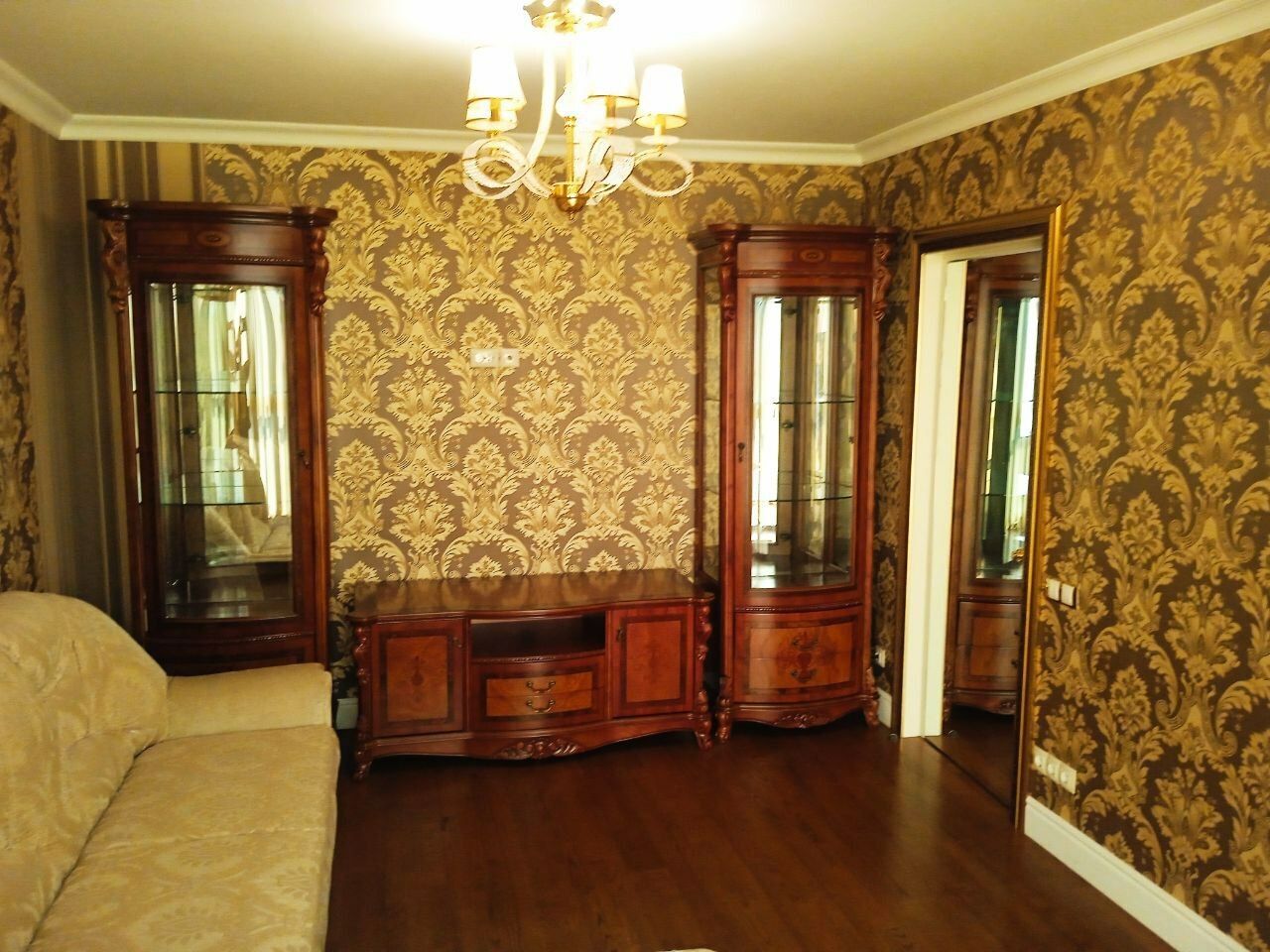 Продаж 3-кімнатної квартири 80 м², Героїв Космосу вул., 13