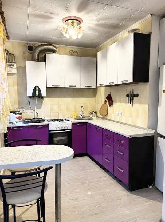 Продажа 3-комнатной квартиры 50 м², Гамалия ул.
