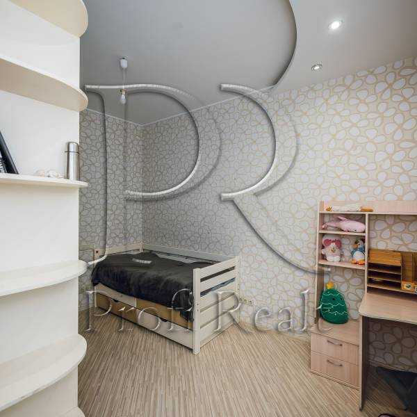 Продажа 3-комнатной квартиры 92 м², Радунская ул., 2/18
