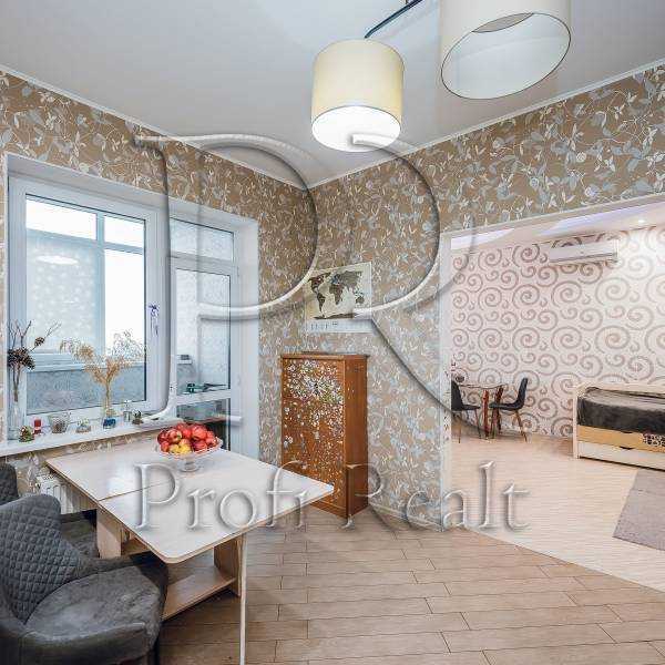Продажа 3-комнатной квартиры 92 м², Радунская ул., 2/18