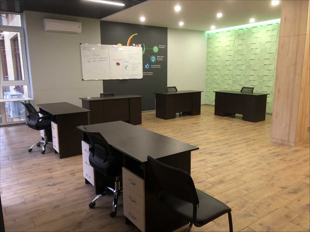 Продажа офиса 74 м², Щорса, 36Е