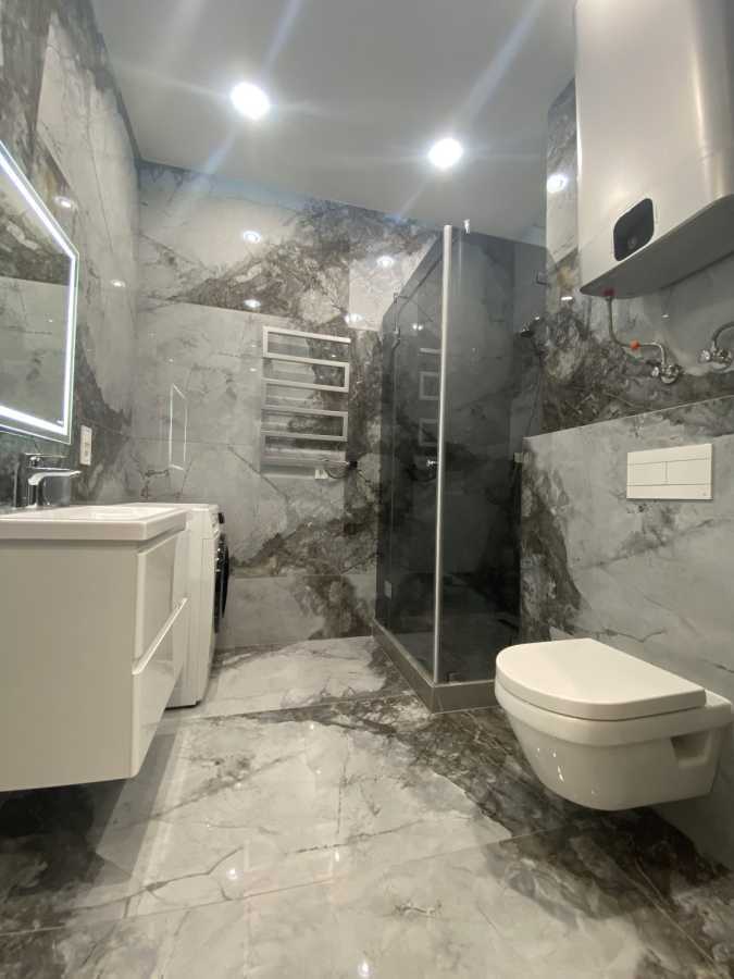 Продажа 1-комнатной квартиры 47 м², Владимира Антоновича ул., 131