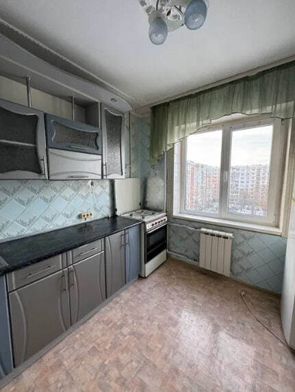 Продаж 2-кімнатної квартири 47.4 м², Інтернаціоналістів вул.