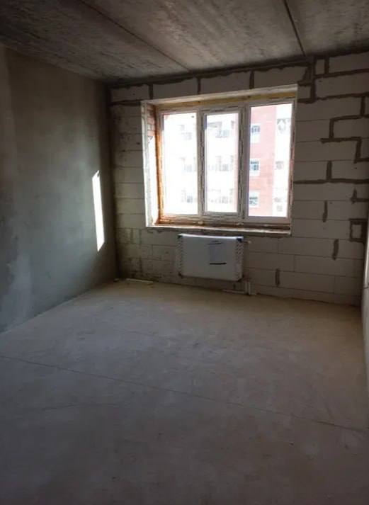 Продажа 2-комнатной квартиры 67.3 м², Вячеслава Черновола ул.