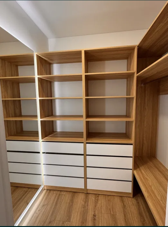 Продажа 2-комнатной квартиры 61 м², Жемчужная ул.