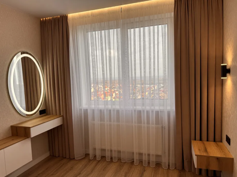 Продажа 2-комнатной квартиры 61 м², Жемчужная ул.