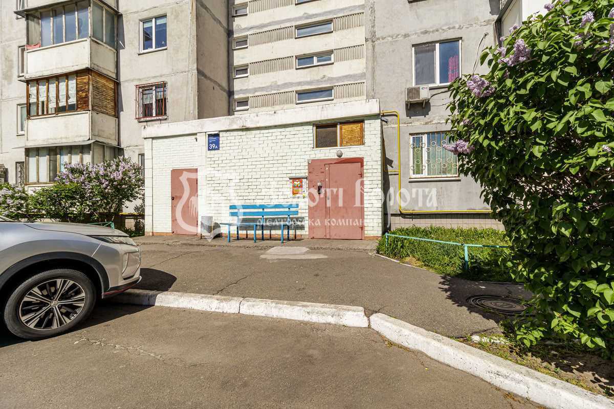 Продажа 1-комнатной квартиры 37.5 м², Николая Закревского ул., 39А