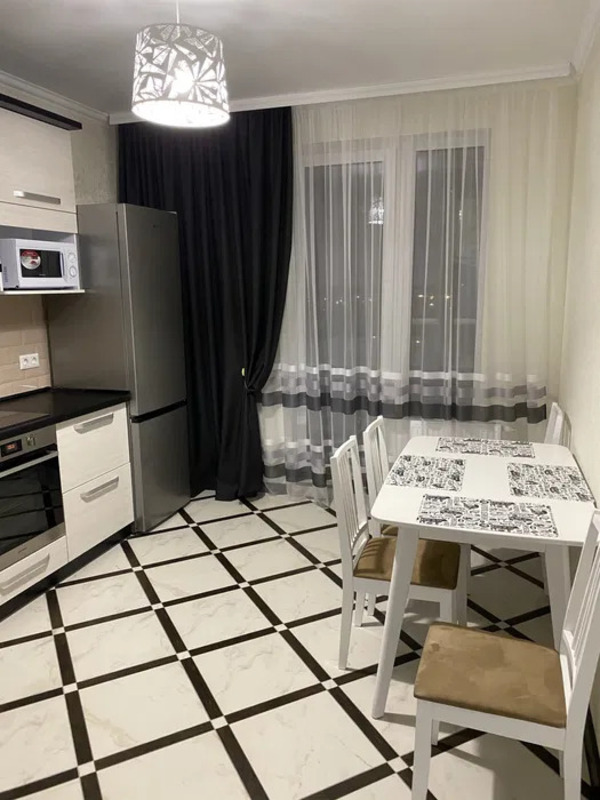 Аренда 1-комнатной квартиры 45 м², Князя Романа ул., Мстиславича (Жмаченка) вул.