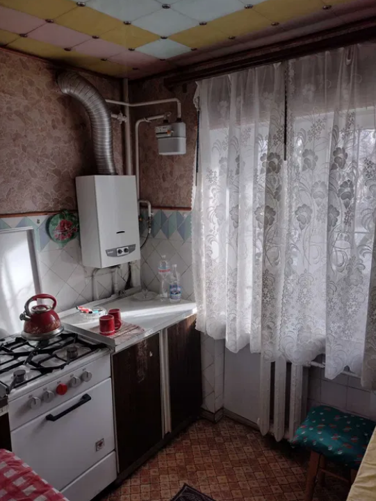 Продаж 3-кімнатної квартири 56 м², Черняховского вул.