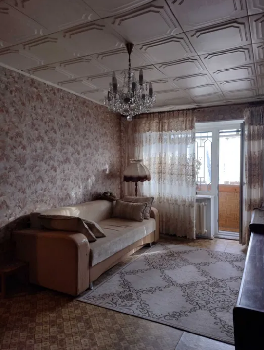 Продаж 3-кімнатної квартири 56 м², Черняховского вул.