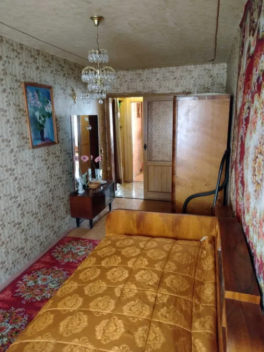 Продаж 3-кімнатної квартири 56 м², Черняховского вул.