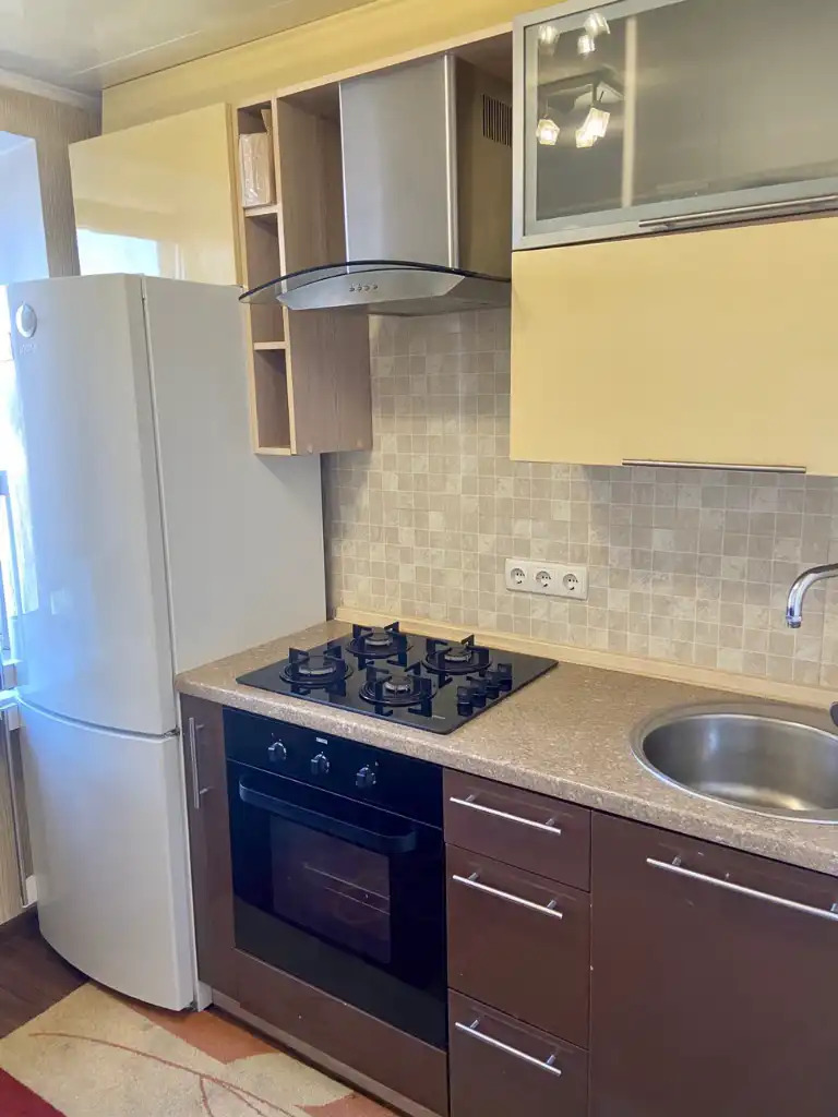 Аренда 2-комнатной квартиры 40 м², Александра Поля просп., 10/12