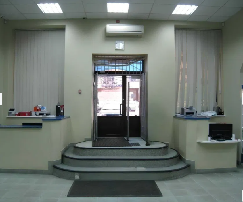 Оренда магазину 335 м², Жуковского вул.