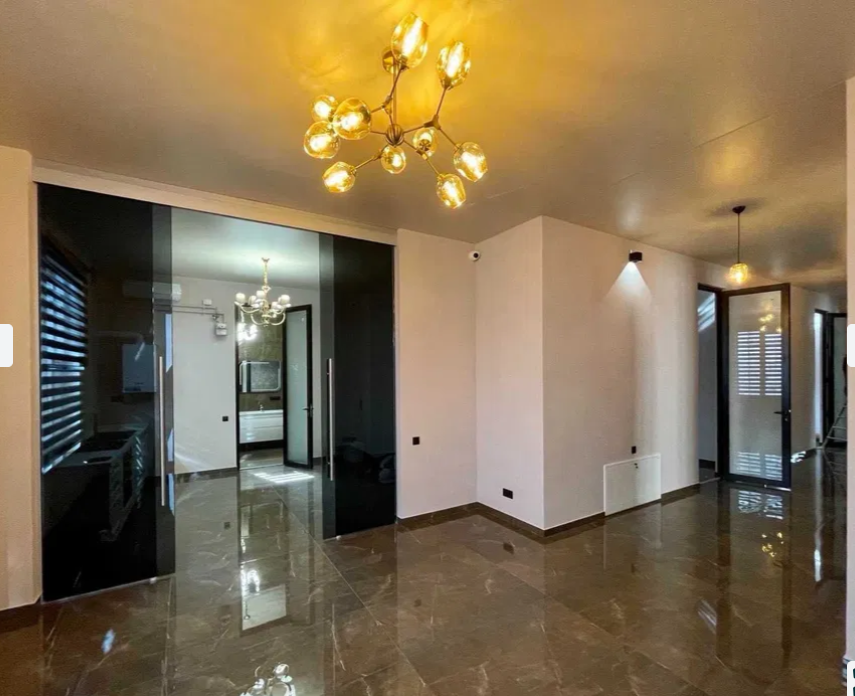Аренда офиса 300 м², Солнечная ул.