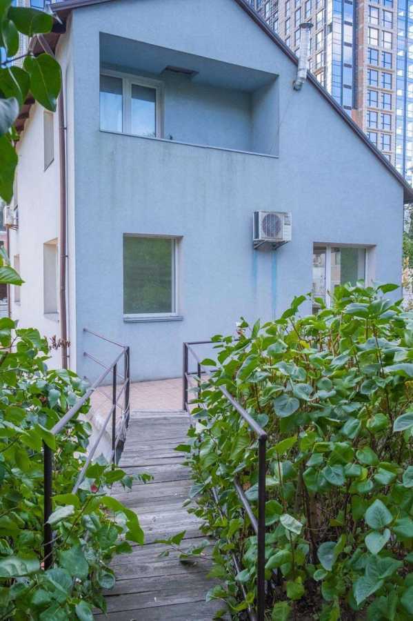 Аренда помещения свободного назначения 170 м², Старонаводницкая ул., 43