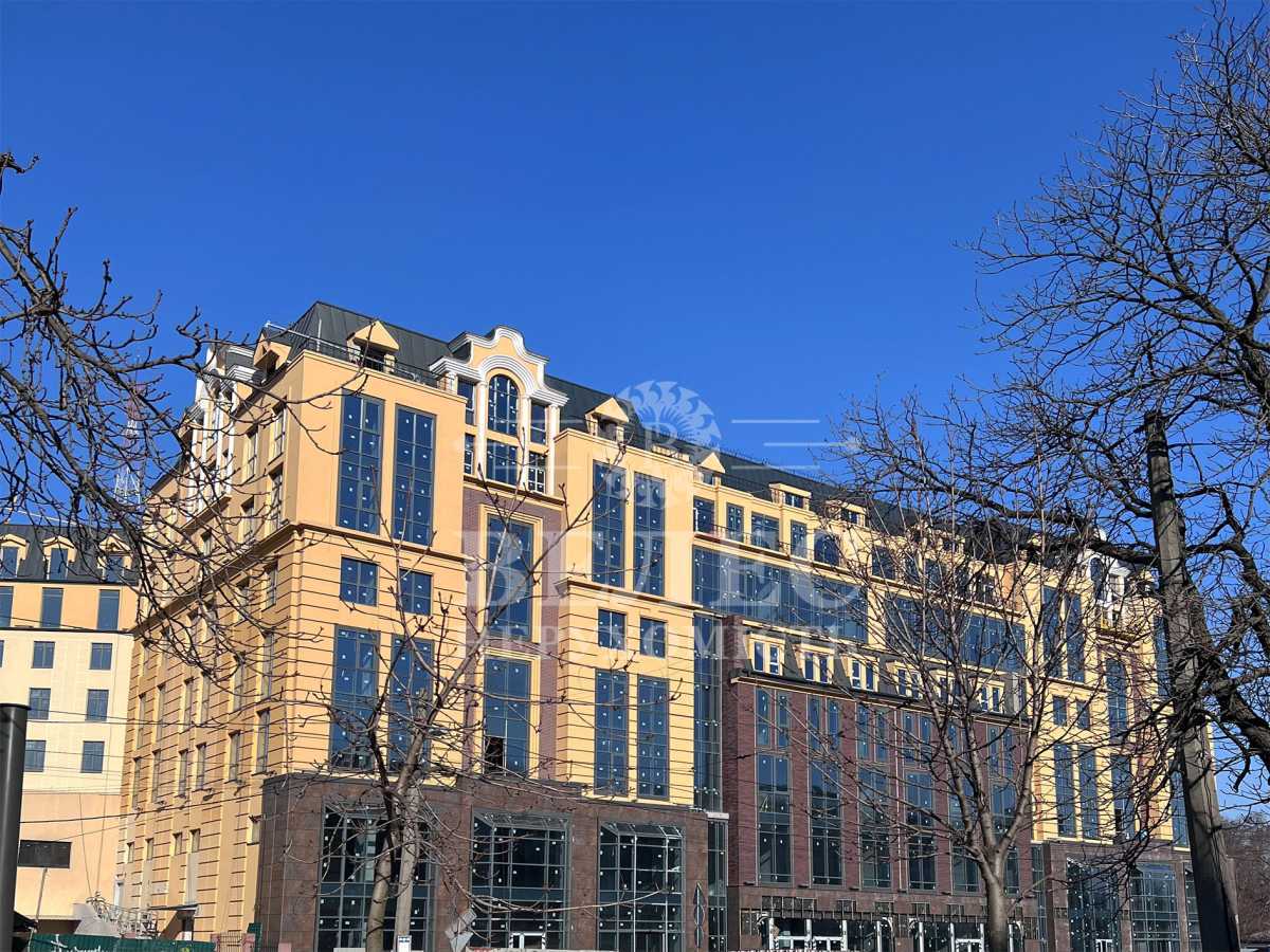Продажа офиса 610 м², Нижний Вал ул., 3-7