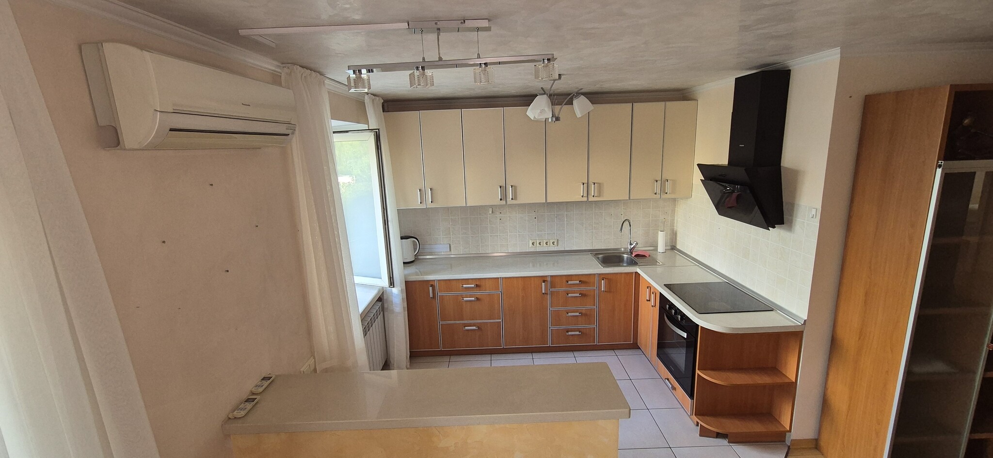 Аренда 4-комнатной квартиры 151 м², Александра Довженко ул., 14/1