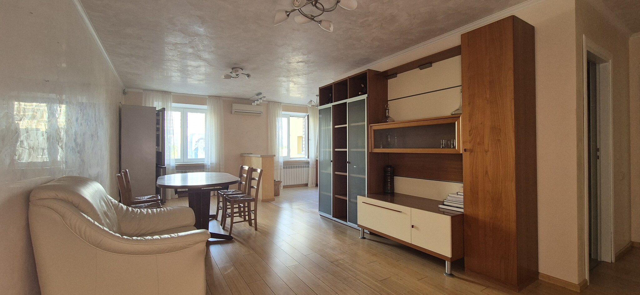 Аренда 4-комнатной квартиры 151 м², Александра Довженко ул., 14/1