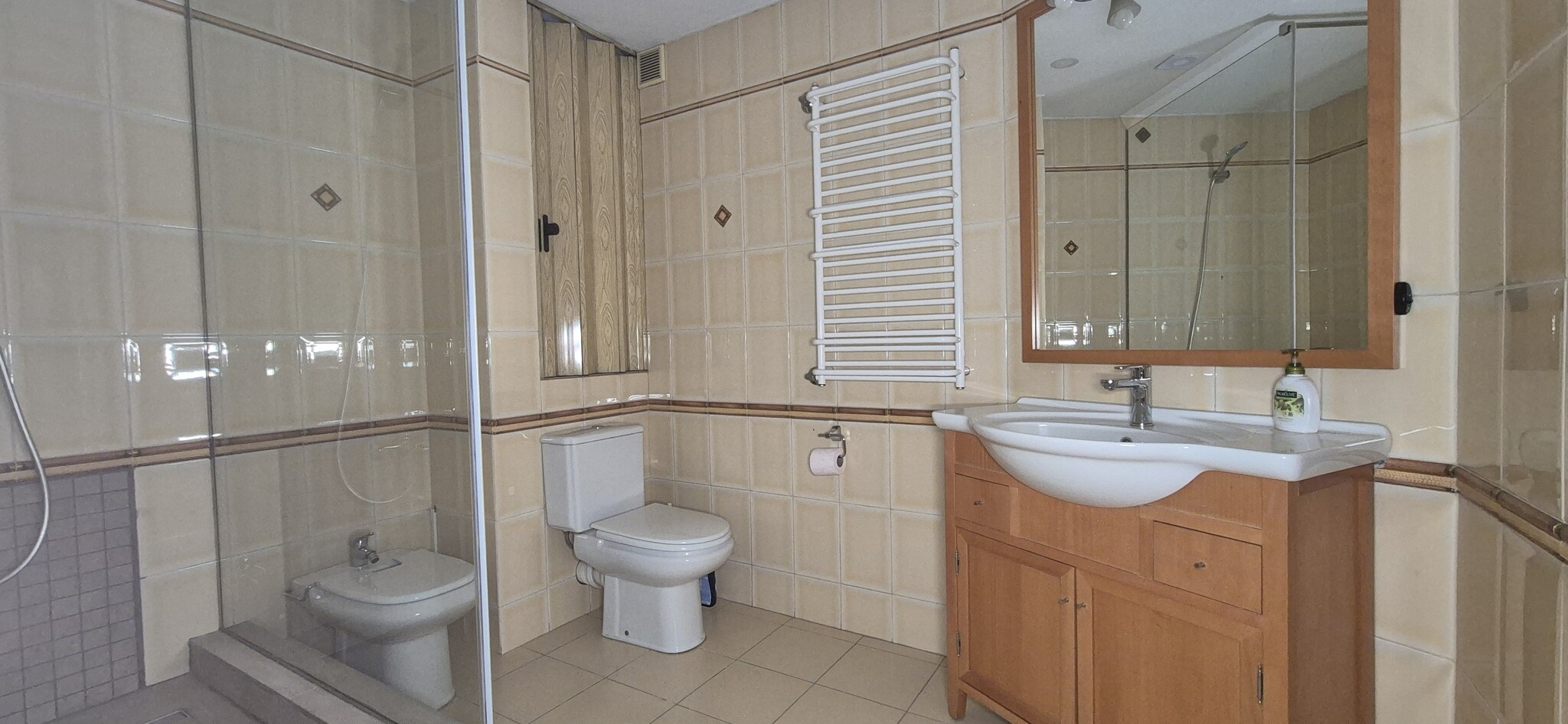 Аренда 4-комнатной квартиры 151 м², Александра Довженко ул., 14/1