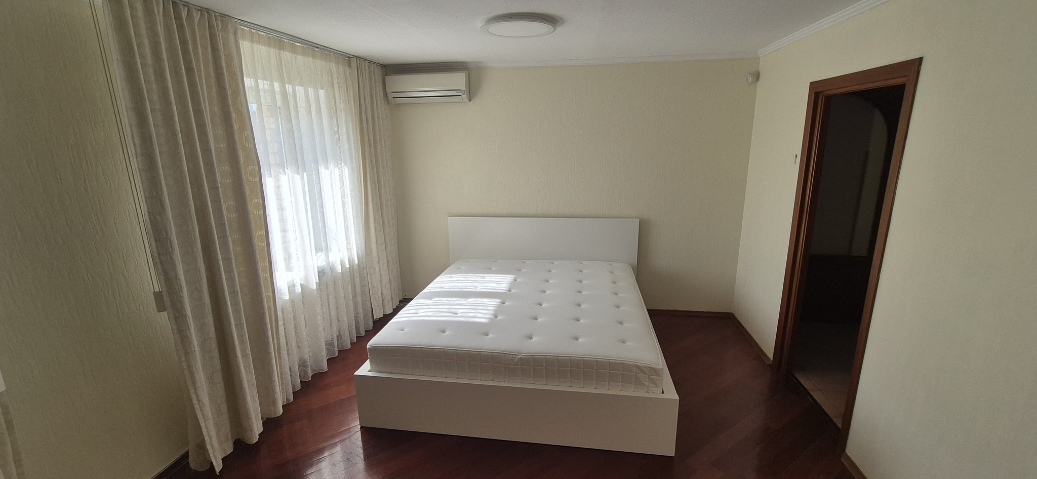 Аренда 4-комнатной квартиры 151 м², Александра Довженко ул., 14/1