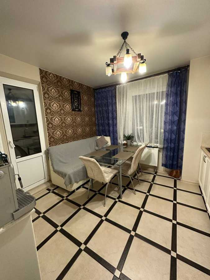 Продаж 2-кімнатної квартири 77 м², Миколи Закревського вул., 95Г