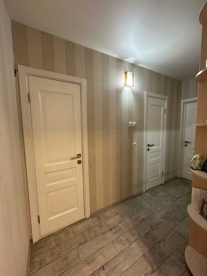 Продаж 2-кімнатної квартири 77 м², Миколи Закревського вул., 95Г